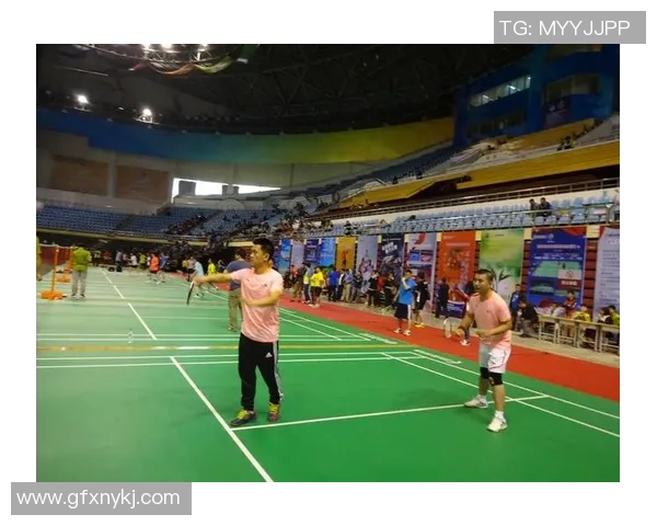 南京羽毛球队与成都羽毛球队赛后复盘速度对比分析与战术探讨